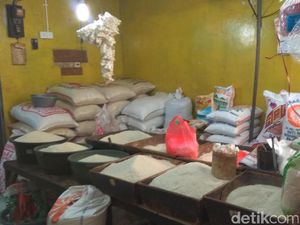 Pemerintah Atur Beras Dijual Rp 9.500/Kg, di Pasar Rp 11.000/Kg