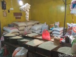 Pemerintah Atur Beras Dijual Rp 9.500/Kg, di Pasar Rp 11.000/Kg
