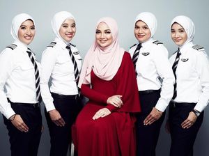 Keren! AirAsia Siapkan Seragam Berhijab Buat Pilot Wanitanya