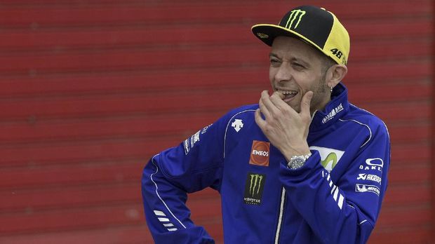 Valentino Rossi harus absen di San Marino dan Aragon karena cedera kaki kanan.