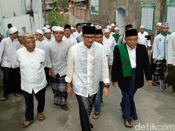 Sandiaga ke Ponpes Mojokerto, Diminta Bicara soal Konglomerat Dermawan
