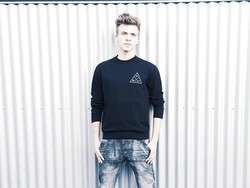 Foto: 10 Fakta Boy Roeles, Security Tampan di Konser Justin Bieber