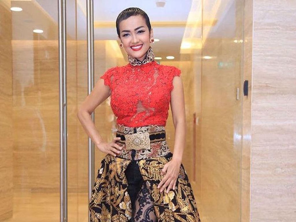Melinda Kenang Jupe Minta Pembalutnya karena Darah Terus Keluar Melinda Kenang Jupe Minta Pembalutnya karena Darah Terus Keluar
