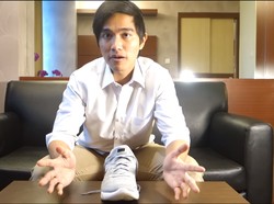 Tentang Blusukan Jokowi yang Ditemani Sneaker Pilihan Kaesang