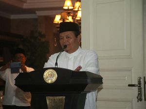 Hidayat Nur Wahid: Jadikan Ramadan Momentum Merajut Kebersamaan Hidayat Nur Wahid: Jadikan Ramadan Momentum Merajut Kebersamaan