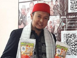 Kena PHK, Pria Ini Bisnis Keripik Beromzet Belasan Juta Sebulan