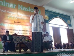 Seminar Kiat Jadi Konglomerat, Sandiaga Bekali Santri 4 Kartu As