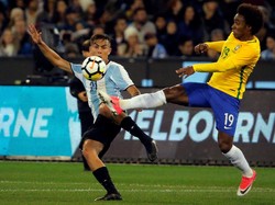 Pele: Dybala Tak Sehebat yang Orang-Orang Bilang