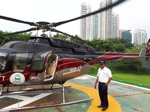 Jakarta Macet? Pesan Helikopter Saja! Jakarta Macet? Pesan Helikopter Saja!