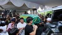 Warga Berbondong-bondong Melayat ke Rumah Jupe