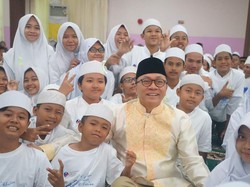 Zulkifli Hasan Dorong Anak Yatim Piatu Tetap Semangat Raih Cita-cita