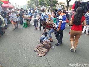 2 Jam Mengemis Modus Ngesot di HI, Aldriana Raup Rp 249 Ribu 2 Jam Mengemis Modus Ngesot di HI, Aldriana Raup Rp 249 Ribu