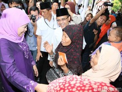 Mensos Bagikan Bantuan PKH ke 350 Keluarga di Banyuwangi