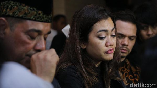 Nia Anggia Masih Tak Bisa Menahan Sedih Ditinggal Jupe