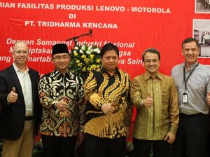 Menperin Resmikan Pabrik Lenovo-Motorola di Banten