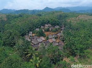 Utusan Baduy Minta Ditulis Sunda Wiwitan di Kolom Agama KTP Utusan Baduy Minta Ditulis Sunda Wiwitan di Kolom Agama KTP