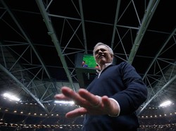 Mourinho yang Selalu Pilih Tim-Tim dalam Masalah Besar