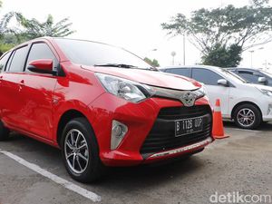 Mana Lebih Hemat, Naik Taksi Online Atau Beli Mobil LCGC?