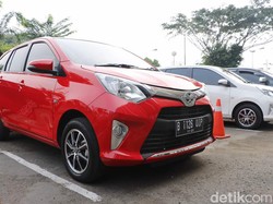 Mana Lebih Hemat, Naik Taksi Online Atau Beli Mobil LCGC?