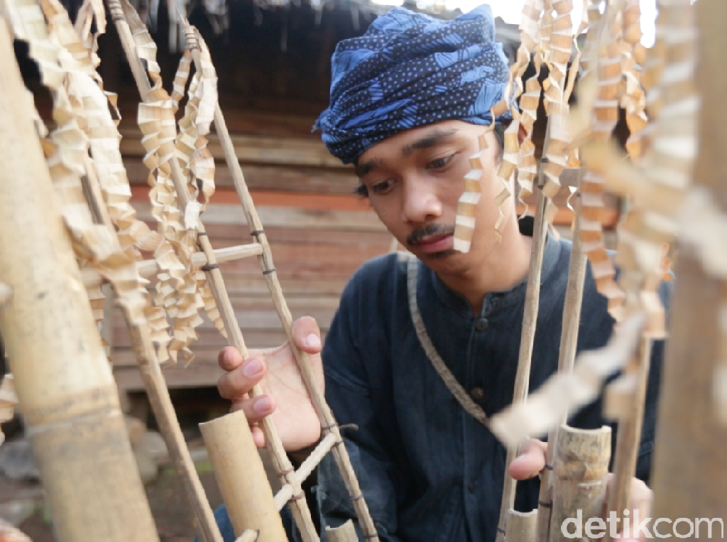 5 Alat Musik Tradisional Khas Sunda Jawa Barat