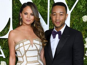Pujian John Legend untuk Istri yang Prioritaskan Kebutuhan Anak