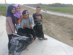 Ruas Tol Fungsional Brebes-Batang Jadi Spot Favorit Selfie