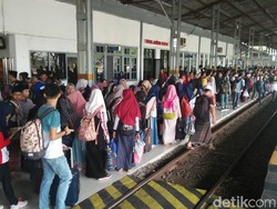 Serunya Mudik Bareng ala Ribuan Santri di Jombang
