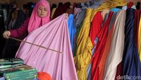 Berburu Kain Murah di Cigondewah Bandung