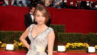Foto: 10 Inspirasi Gaya Stylish dan Fashionable Miley Cyrus