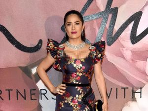 Ini Rahasia Kecantikan Salma Hayek Awet Muda di Usia 50 Tahun Ini Rahasia Kecantikan Salma Hayek Awet Muda di Usia 50 Tahun