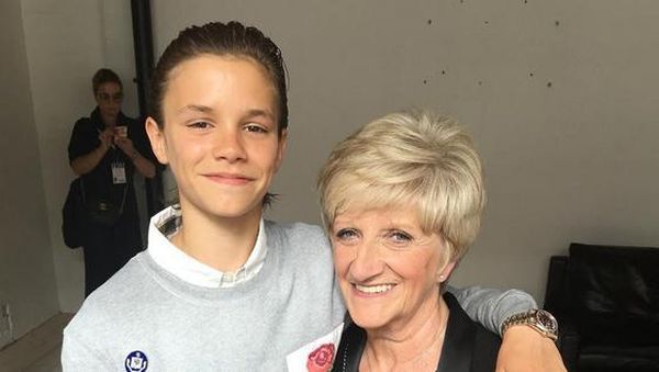 Gaya Romeo Beckham Gak Kalah Sama David Beckham Lho!