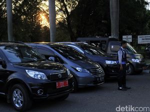 Adik Ipar Ahok Disanksi Pacaran Pakai Mobil PJR, Kalau PNS Aturannya Gimana? Adik Ipar Ahok Disanksi Pacaran Pakai Mobil PJR, Kalau PNS Aturannya Gimana?