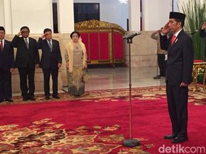 Presiden Jokowi Lantik 7 Anggota DKPP