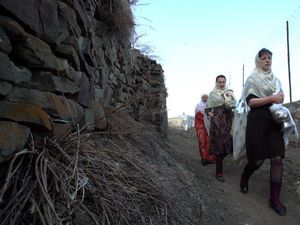 Menjelajah Islam di Tanah Beruang Merah