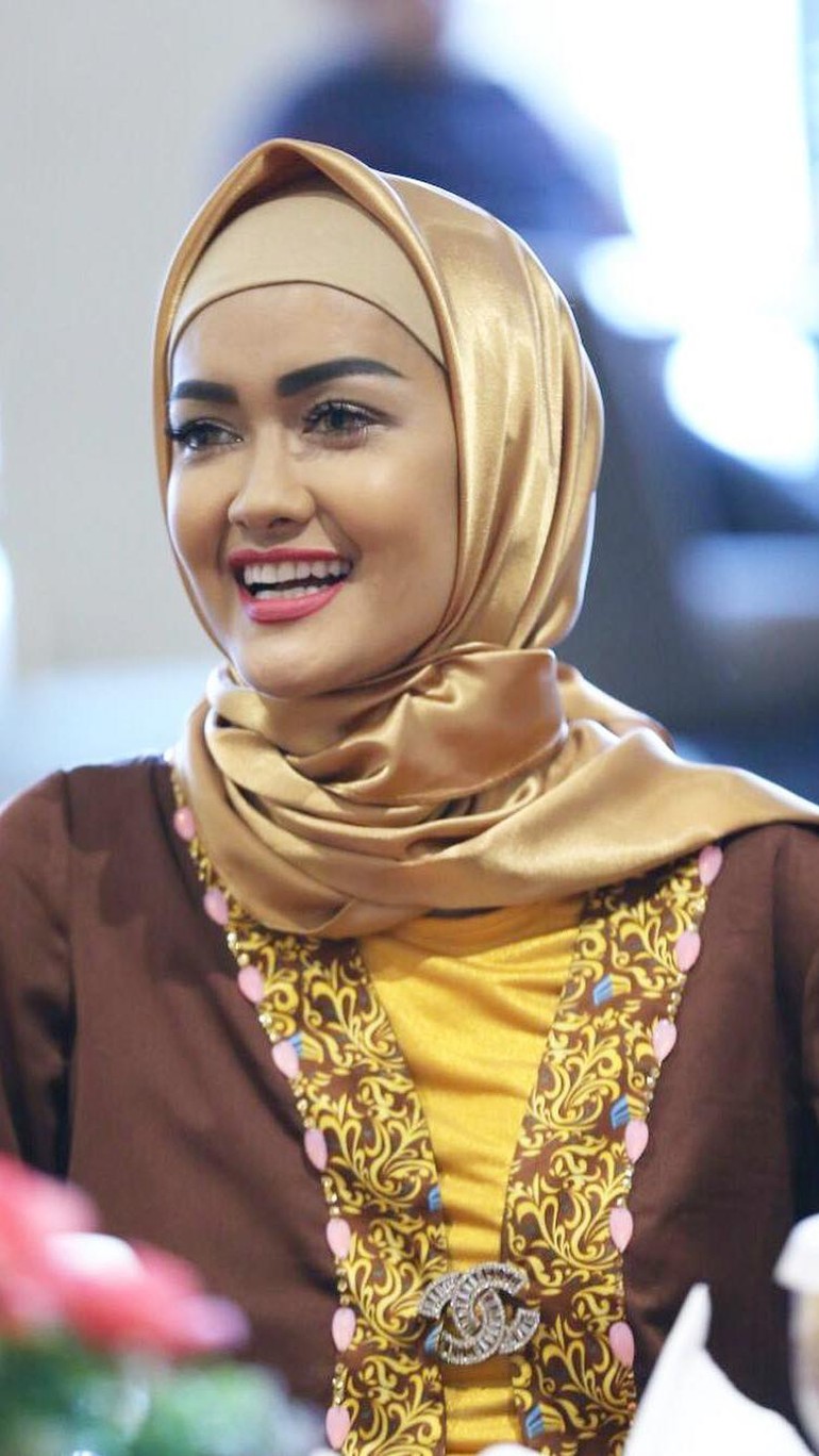 Gambar Hijab Style 2019 Jupe Terbaru | Styleala