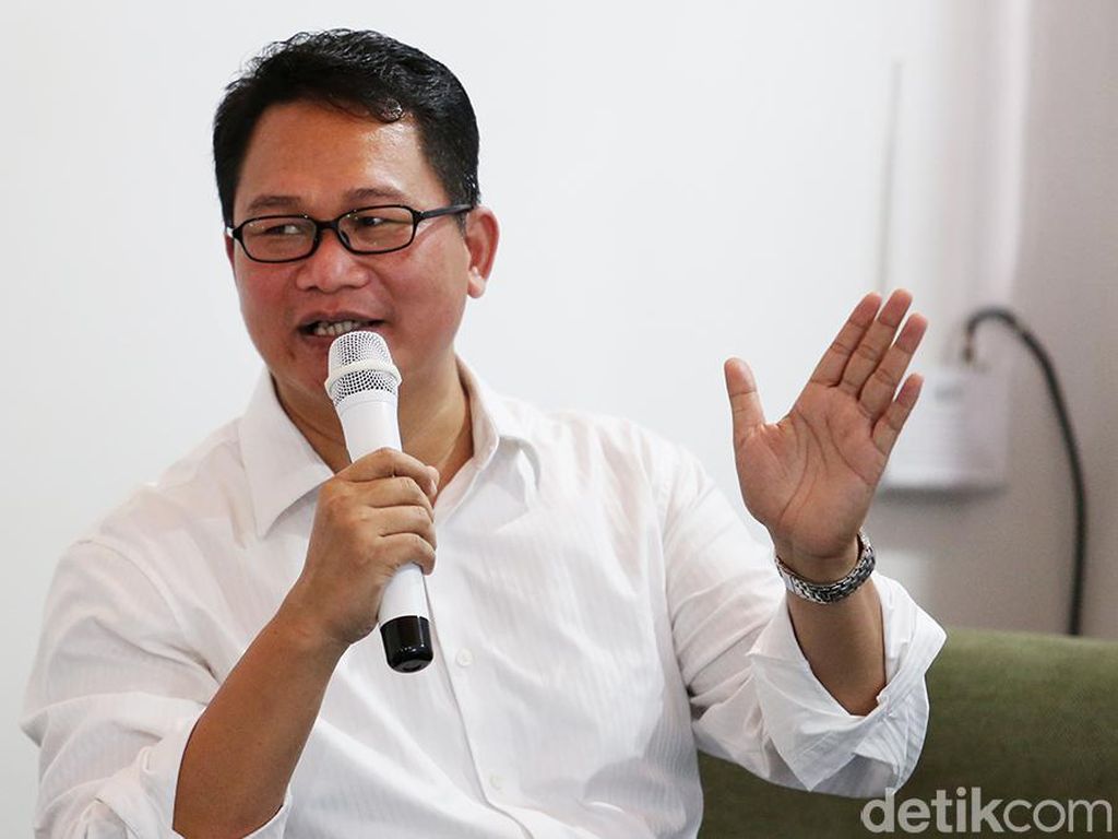 Amandemen UUD 1945 Dinilai Tak Urgen, SMRC: Negara ke Arah yang Benar Amandemen UUD 1945 Dinilai Tak Urgen, SMRC: Negara ke Arah yang Benar