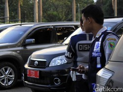 Pemkab Garut Sulit Larang PNS Mudik Pakai Kendaraan Dinas