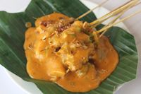 Mau yang Hangat Gurih? Yuk, Jajan Sate Padang Enak di Tempat Ini