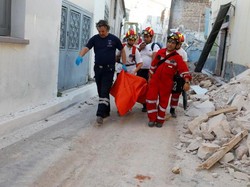Gempa Yunani-Turki, 1 Wanita Tewas Tertimbun Reruntuhan Rumah