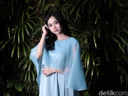 Curhat Aura Kasih Soal Cibiran Dirinya Hingga Nama Panggung