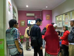 RSCM Pastikan Korban Tabrakan KA vs Mobil di Senen Rizal dan Haris