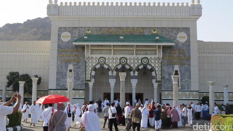 Penasaran dengan Isi Ka'bah? Ini dia Penampakannnya GanSis!