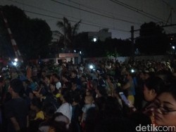 Tabrakan Maut Kereta vs Mobil, Lalin Tanah Tinggi-Senen Masih Ditutup