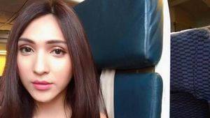 Girls, Lebih Minder Sama Millendaru, Dena Rachman Atau Dinda Syarif?