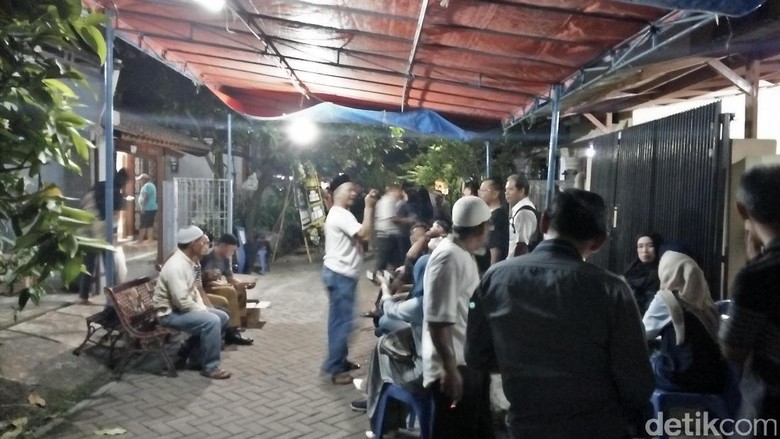 Pelayat Berdatangan ke Rumah Duka Koas Italia