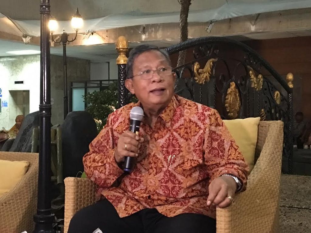 Darmin: Pemerintahan Jokowi Berhasil Hentikan Perlambatan Ekonomi Darmin: Pemerintahan Jokowi Berhasil Hentikan Perlambatan Ekonomi