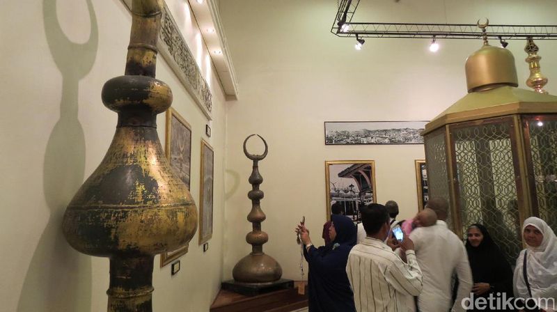 Penasaran dengan Isi Ka'bah? Ini dia Penampakannnya GanSis!