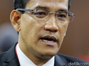 Refly Harun: Hak Imunitas DPR Tak Pernah Berlaku di Kasus Korupsi Refly Harun: Hak Imunitas DPR Tak Pernah Berlaku di Kasus Korupsi