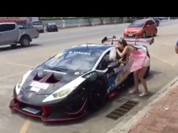 Video Lamborghini Jajan di Pedagang Kaki Lima Cantik Ini Jadi Viral
