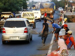 Fakta Miris Penyapu Koin Jembatan Sewo Indramayu Fakta Miris Penyapu Koin Jembatan Sewo Indramayu